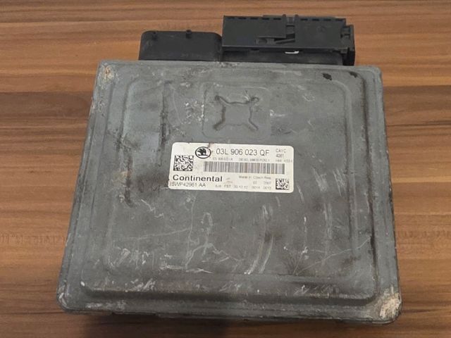 bontott SKODA RAPID Motorvezérlő