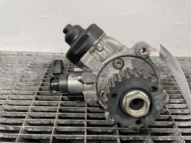 bontott SKODA RAPID Nagynyomású Szivattyú