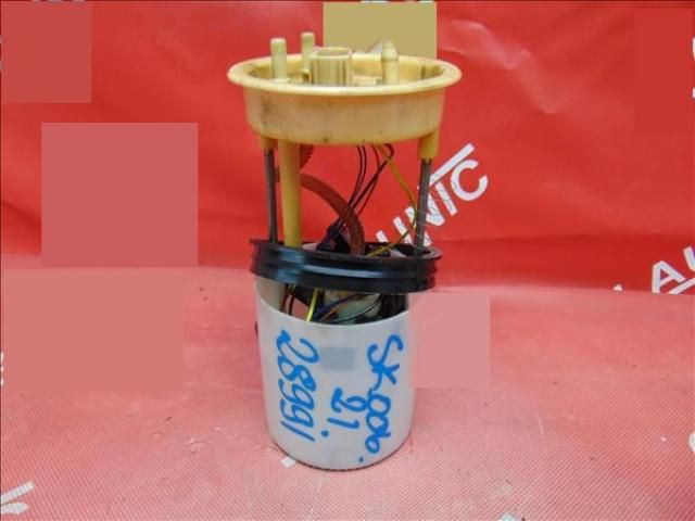 bontott SKODA RAPID Üzemanyag Szivattyú