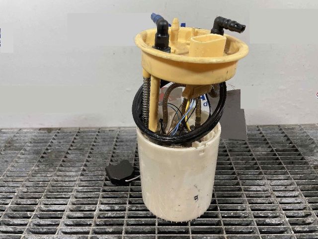 bontott SKODA RAPID Üzemanyag Szivattyú