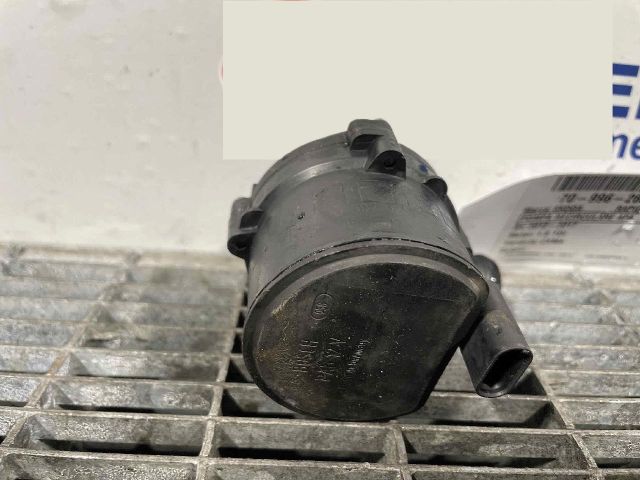 bontott SKODA RAPID Vízpumpa