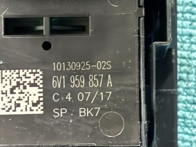 bontott SKODA RAPID Ablakemelő Kapcsoló Négyes / Kettes