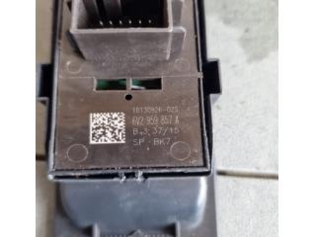 bontott SKODA RAPID Ablakemelő Kapcsoló Négyes / Kettes