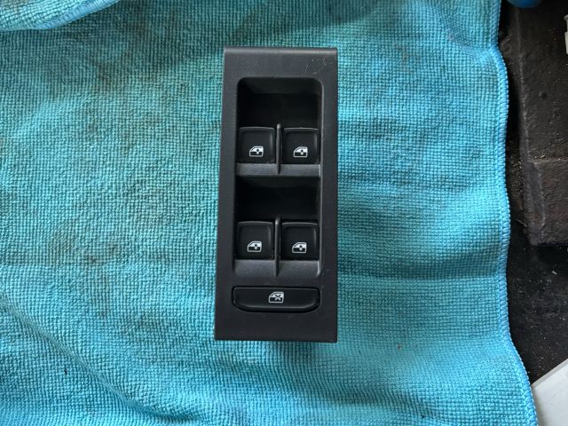 bontott SKODA RAPID Ablakemelő Kapcsoló Négyes / Kettes