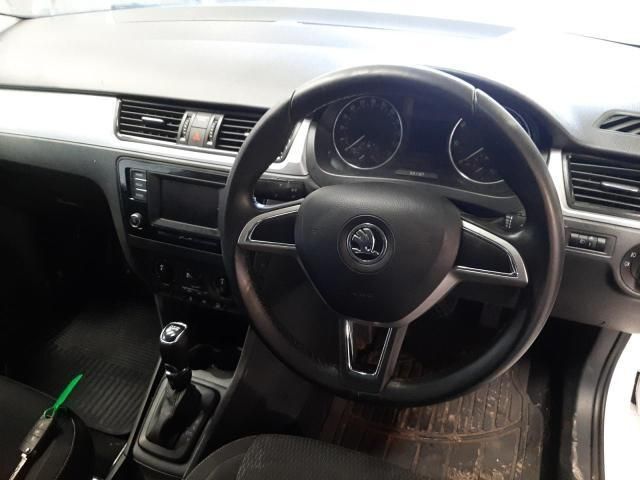 bontott SKODA RAPID Ablakmosó Tartály