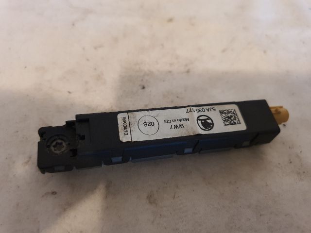 bontott SKODA RAPID Antenna Erősítő