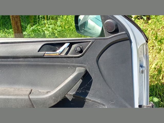 bontott SKODA RAPID Bal első Ajtó (Üres lemez)