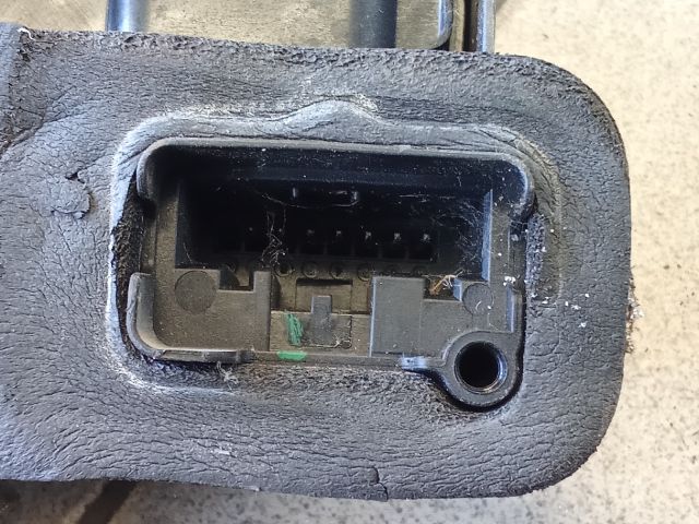 bontott SKODA RAPID Bal első Ajtózár