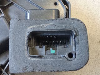 bontott SKODA RAPID Bal első Ajtózár