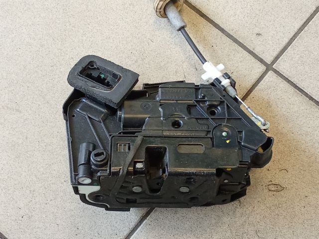 bontott SKODA RAPID Bal első Ajtózár