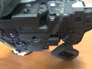 bontott SKODA RAPID Bal első Ajtózár