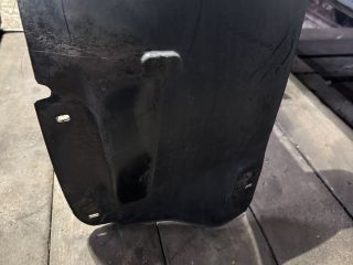 bontott SKODA RAPID Bal első Dobbetét (Kerékjárati, Műanyag)