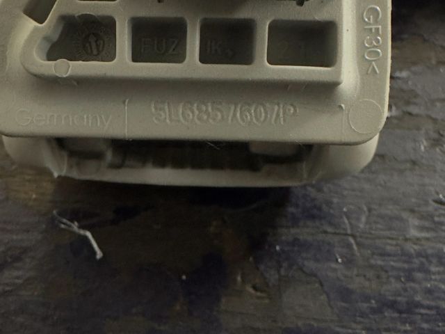 bontott SKODA RAPID Bal első Kapaszkodó (Felső)