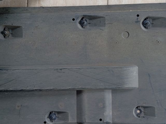 bontott SKODA RAPID Bal Fenéklemez