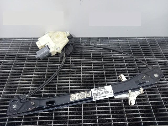 bontott SKODA RAPID Bal hátsó Ablakemelő Szerkezet (Elektromos)