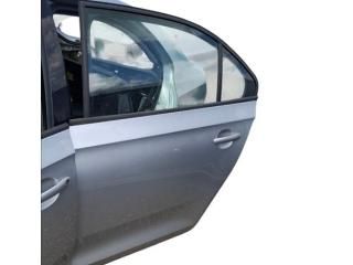 bontott SKODA RAPID Bal hátsó Ajtó (Üres lemez)