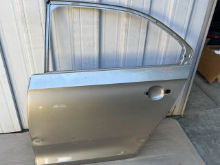 bontott SKODA RAPID Bal hátsó Ajtó (Üres lemez)