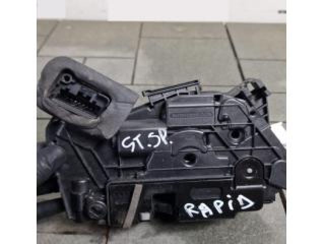 bontott SKODA RAPID Bal hátsó Ajtózár