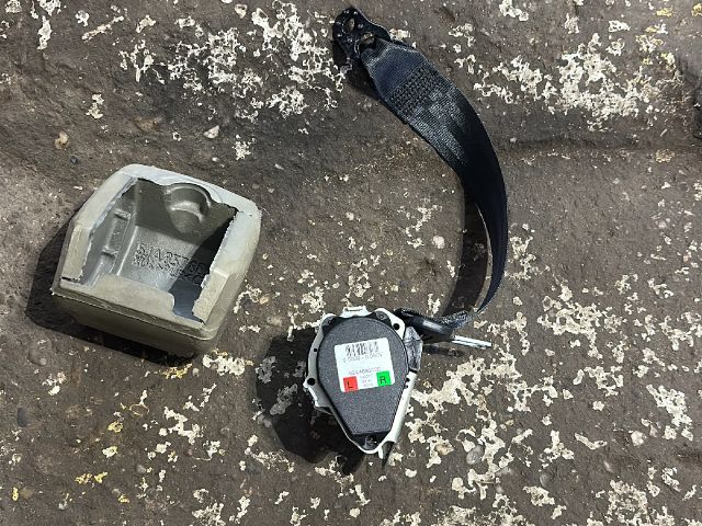 bontott SKODA RAPID Bal hátsó Biztonsági Öv