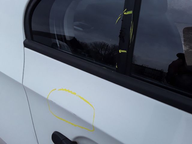 bontott SKODA RAPID Bal hátsó Fixüveg (Ajtóban)