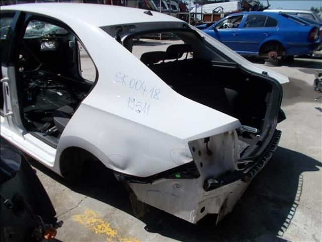 bontott SKODA RAPID Bal hátsó Sárvédő