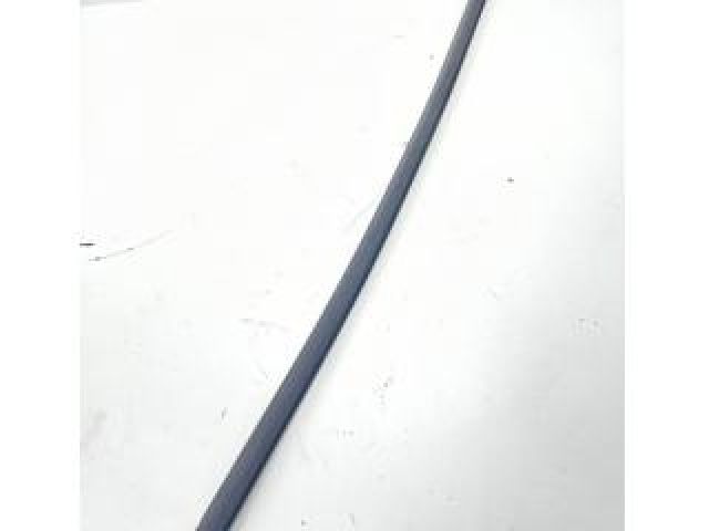 bontott SKODA RAPID Bal hátsó Vízlehúzó Gumicsík