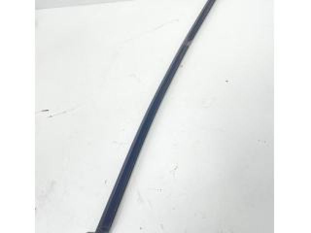 bontott SKODA RAPID Bal hátsó Vízlehúzó Gumicsík