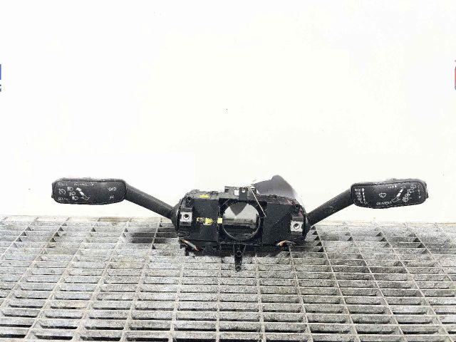 bontott SKODA RAPID Bal Kormánykapcsoló Irányjelző