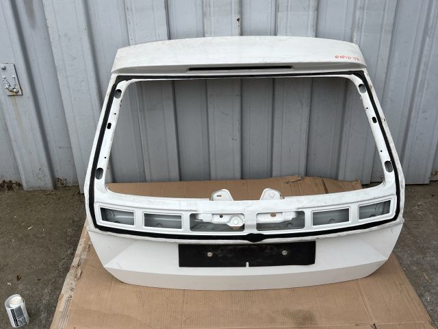 bontott SKODA RAPID Csomagtérajtó (Üres lemez)