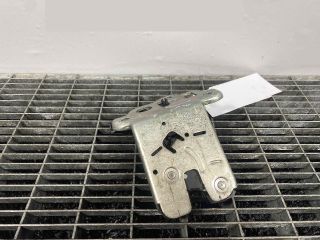 bontott SKODA RAPID Csomagtérajtó Ütköző