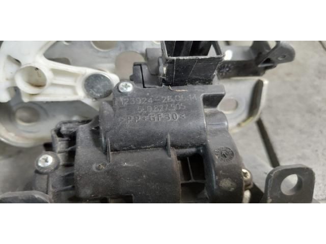 bontott SKODA RAPID Csomagtérajtó Zárszerkezet