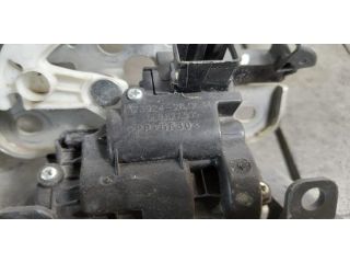 bontott SKODA RAPID Csomagtérajtó Zárszerkezet