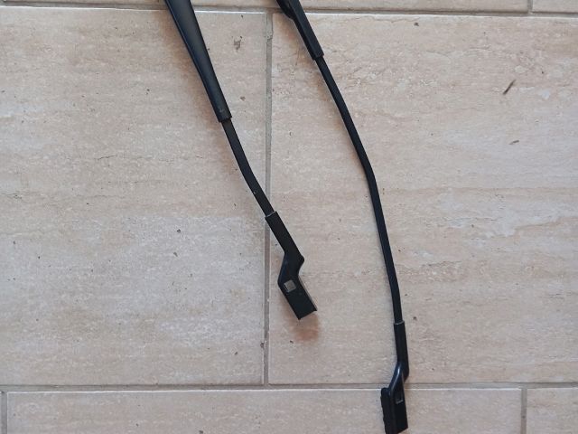 bontott SKODA RAPID Első Ablaktörlő Kar