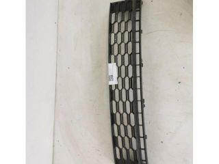 bontott SKODA RAPID Első Lökhárító Alsó Középső Díszrács