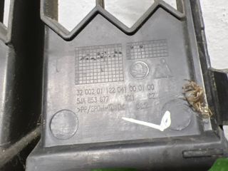 bontott SKODA RAPID Első Lökhárító Alsó Középső Díszrács