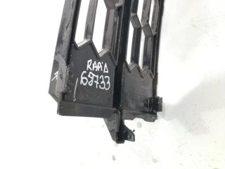 bontott SKODA RAPID Első Lökhárító Alsó Középső Díszrács