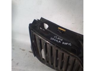 bontott SKODA RAPID Első Lökhárító Alsó Középső Díszrács