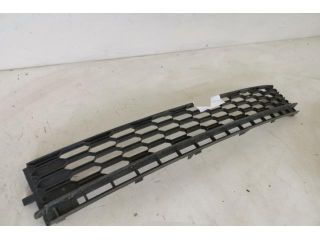 bontott SKODA RAPID Első Lökhárító Alsó Középső Díszrács