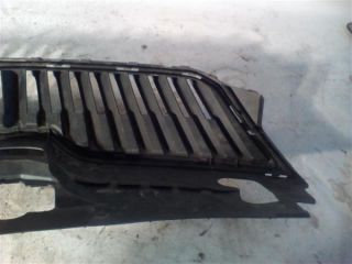 bontott SKODA RAPID Első Lökhárító Alsó Középső Díszrács