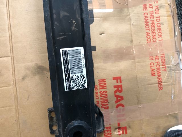 bontott SKODA RAPID Első Lökhárító Merevítő (Fém)