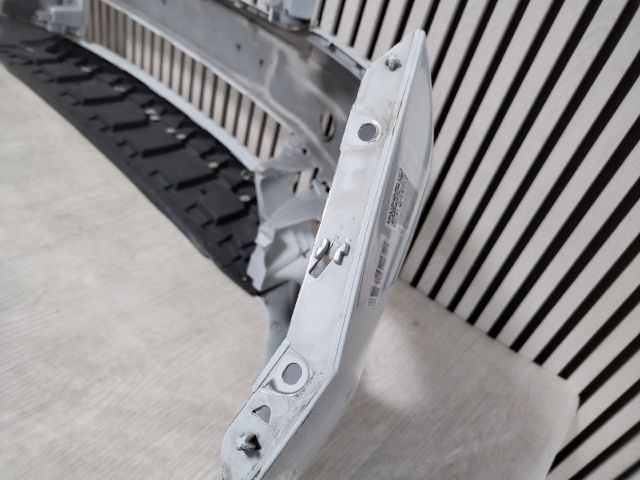 bontott SKODA RAPID Első Lökhárító (Üresen)