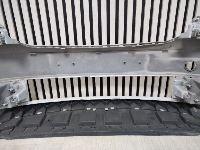 bontott SKODA RAPID Első Lökhárító (Üresen)