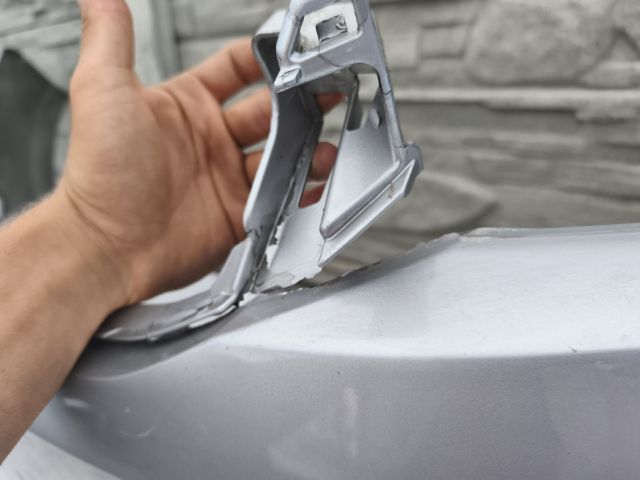 bontott SKODA RAPID Első Lökhárító (Üresen)