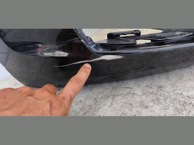 bontott SKODA RAPID Első Lökhárító (Üresen)