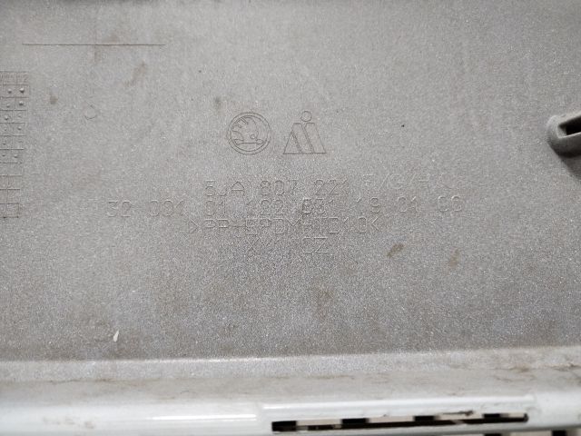 bontott SKODA RAPID Első Lökhárító (Üresen)