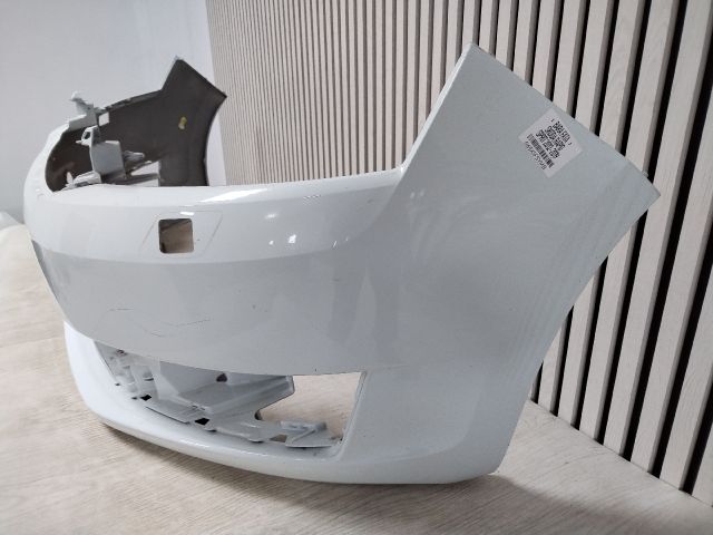 bontott SKODA RAPID Első Lökhárító (Üresen)