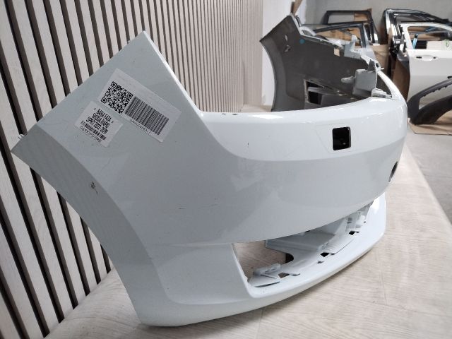 bontott SKODA RAPID Első Lökhárító (Üresen)