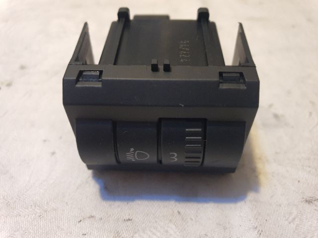 bontott SKODA RAPID Fényszórómagasság Állító Kapcsoló