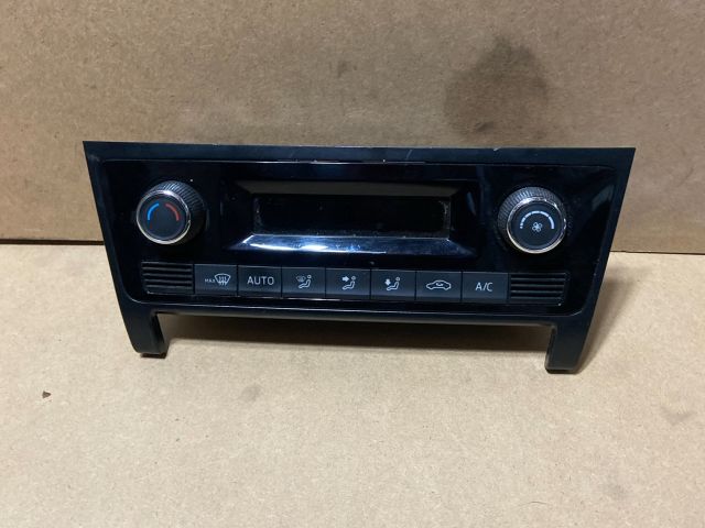 bontott SKODA RAPID Fűtéskapcsoló (digit klímás)