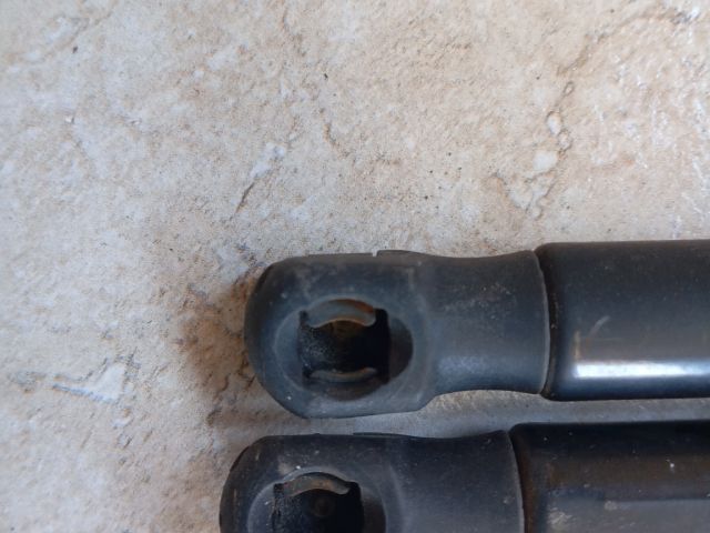 bontott SKODA RAPID Gázrugós Kitámasztó Teleszkóp Pár Csomagtérajtó